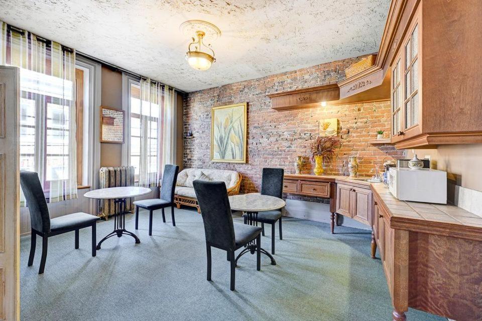B&B Au Petit Roi Québec Exteriör bild